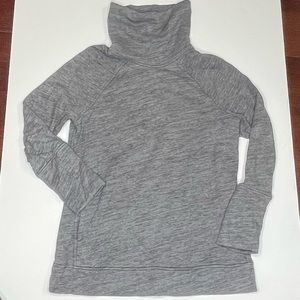 Women’s Lululemon oversized sweatshirt with cowl neck, Size 10